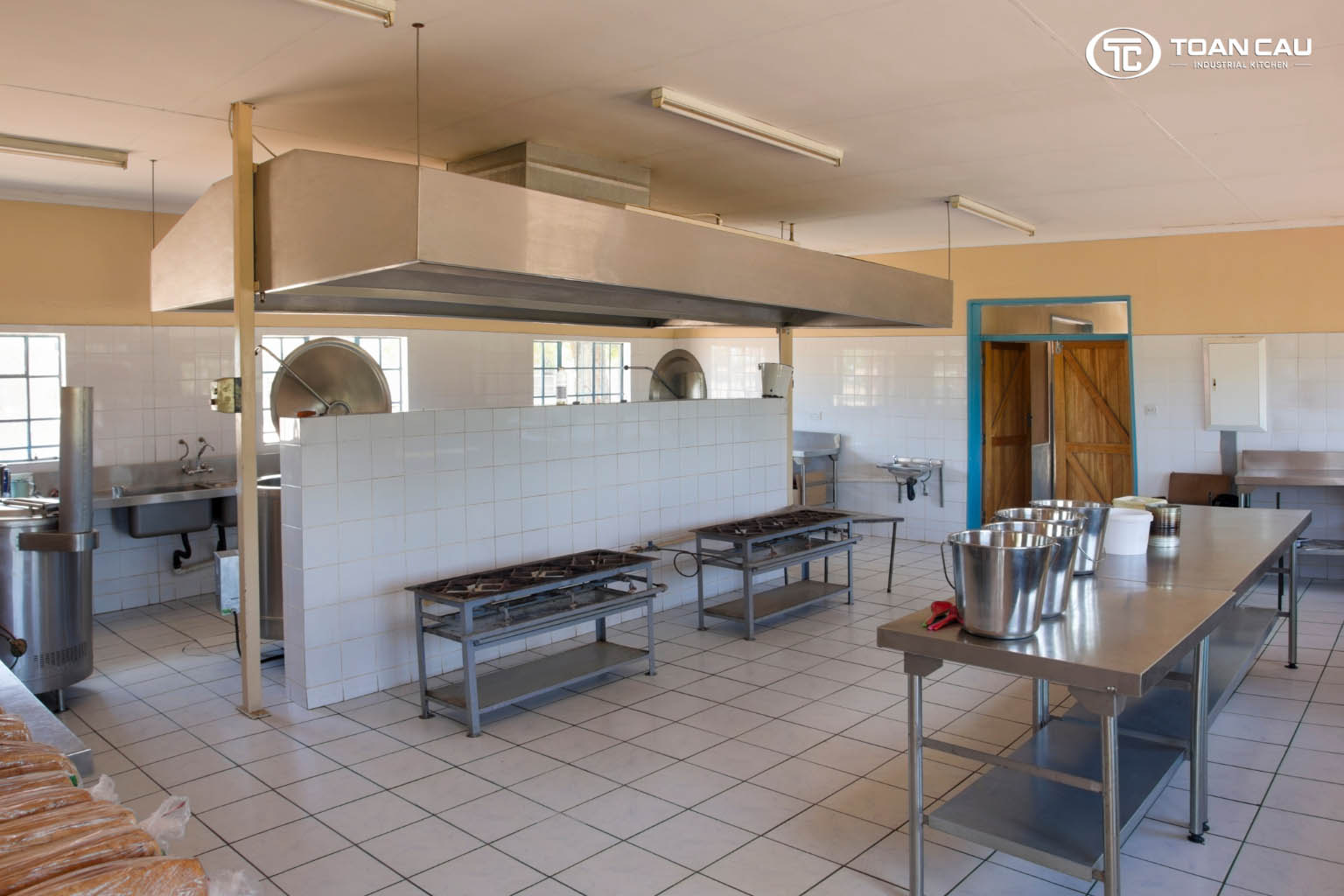 Vật liệu như inox chống gỉ, chống ăn mòn và dễ vệ sinh