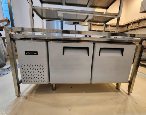 Bàn mát công nghiệp