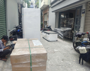 van chuyen thiet bi nhap khau den quan Teazen Tea House