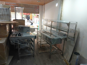 thiet bi bep co mat nha hang waji