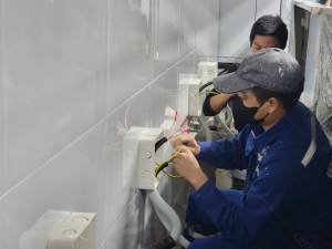 Đấu nối hệ thống điện cho thiết bị khu bếp nấu